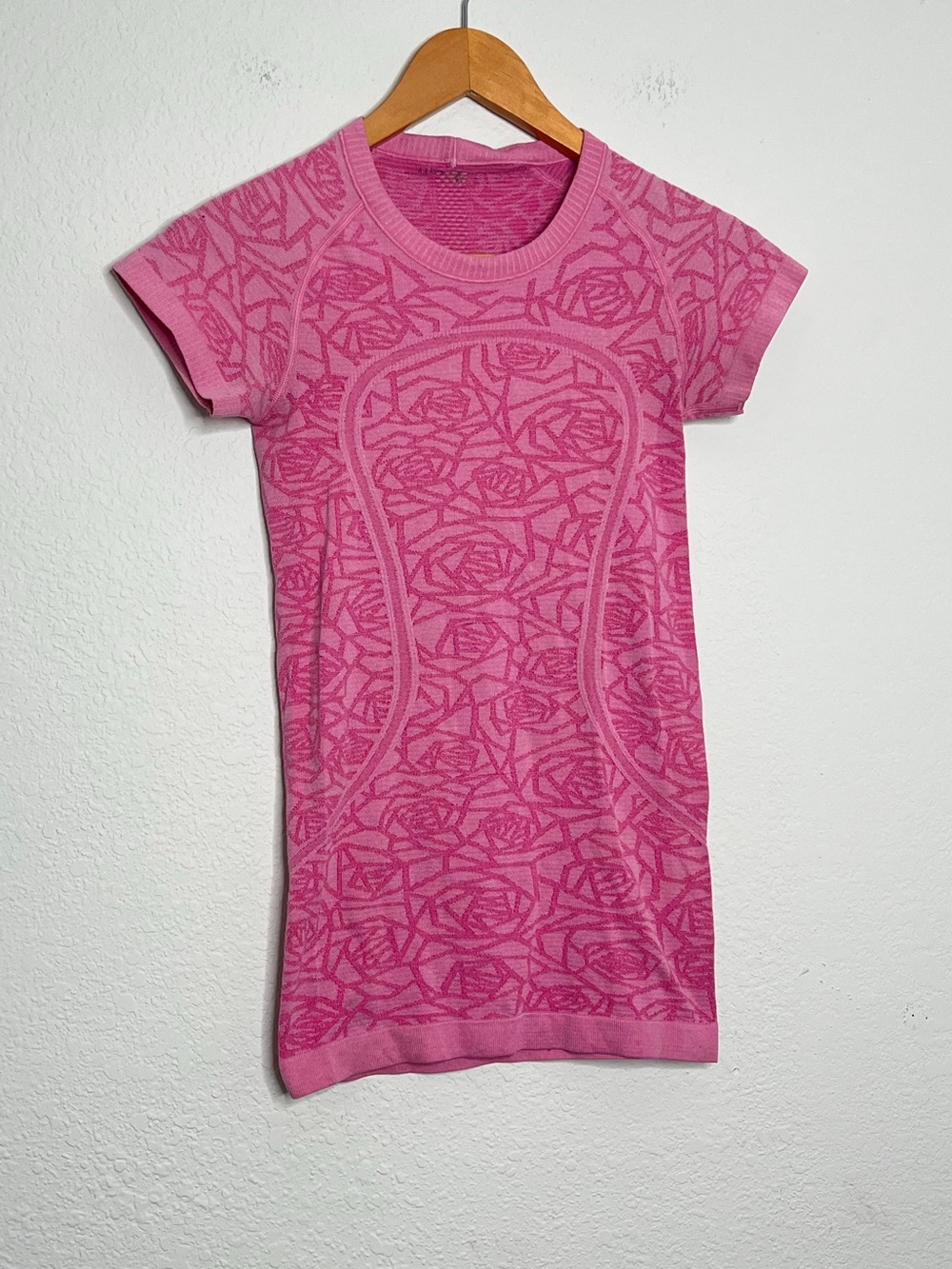 Lululemon Swiftly Tech Heathered Pink Paradise size 2